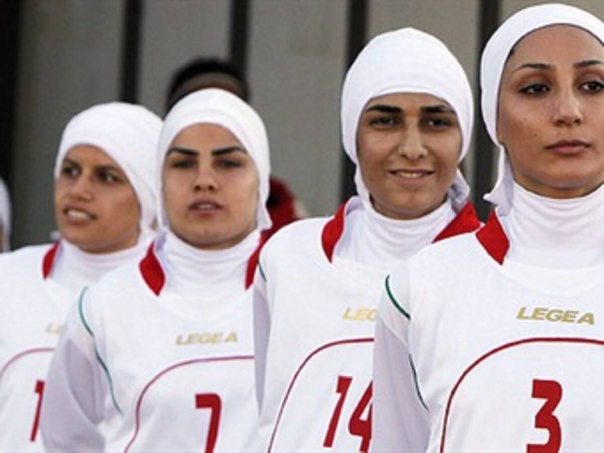 La ONU pide a la FIFA que jugadoras puedan usar el velo islámico