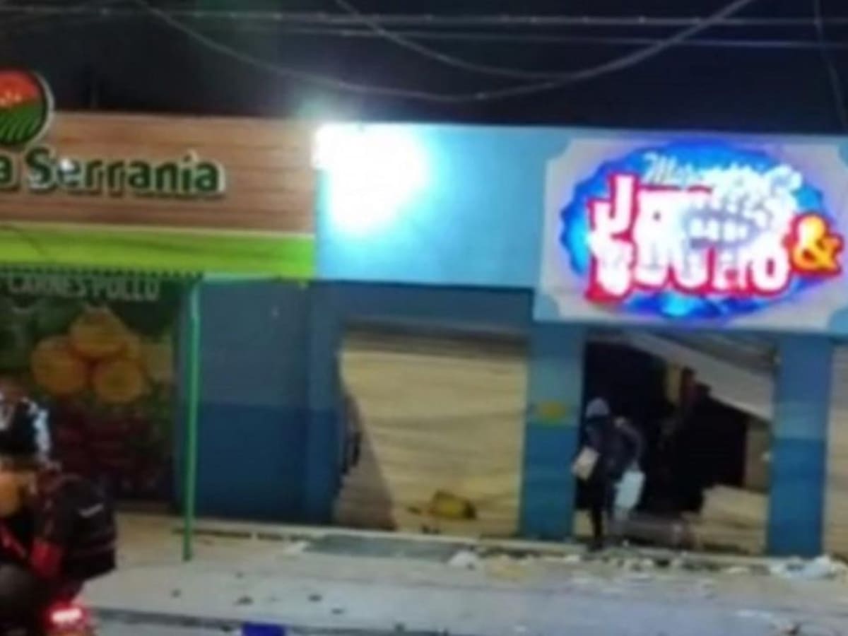 Reportan saqueos en Justo & Bueno de Santa Marta