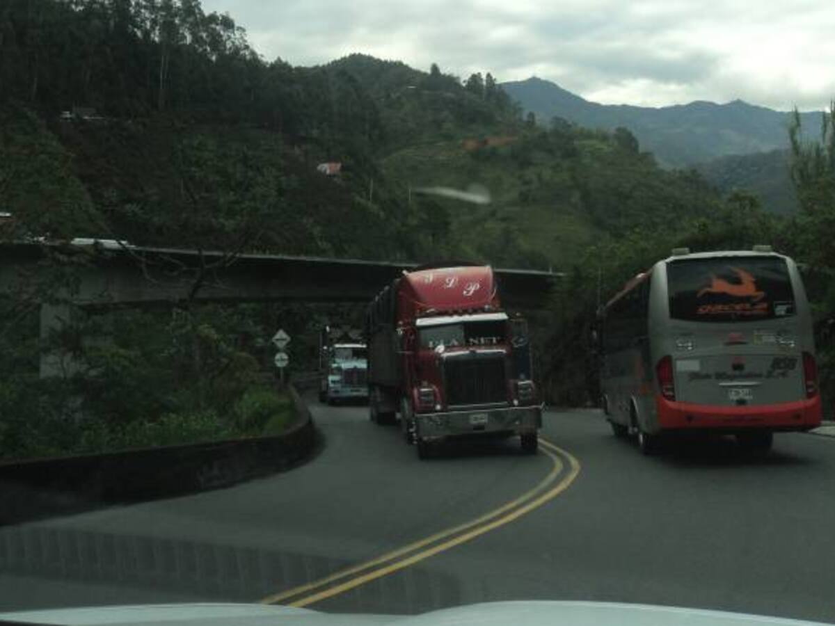 Vía La Línea con mayor vigilancia de autoridades en Quindío