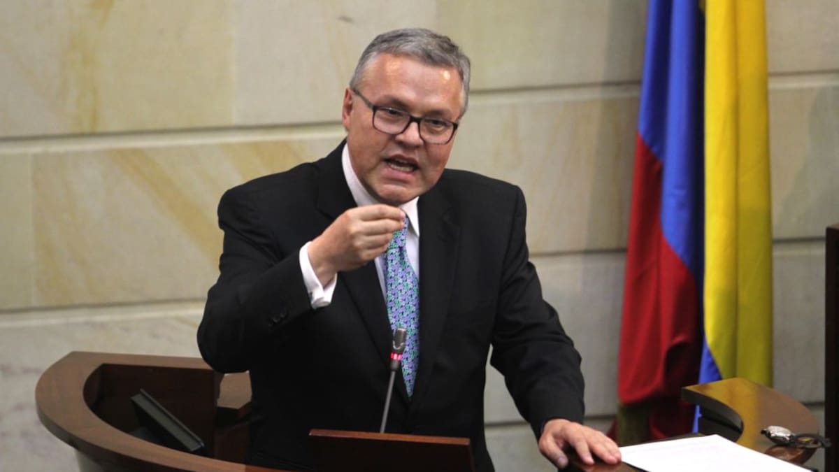 MinJusticia al ELN: “Imposible sostener diálogos de paz con secuestros vigentes”