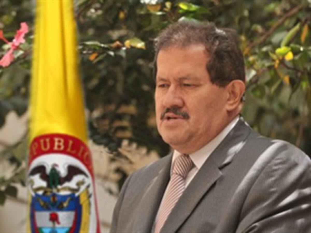 Vicepresidente pide colaboración de taxistas para capturar a asesinos de agente de la DEA