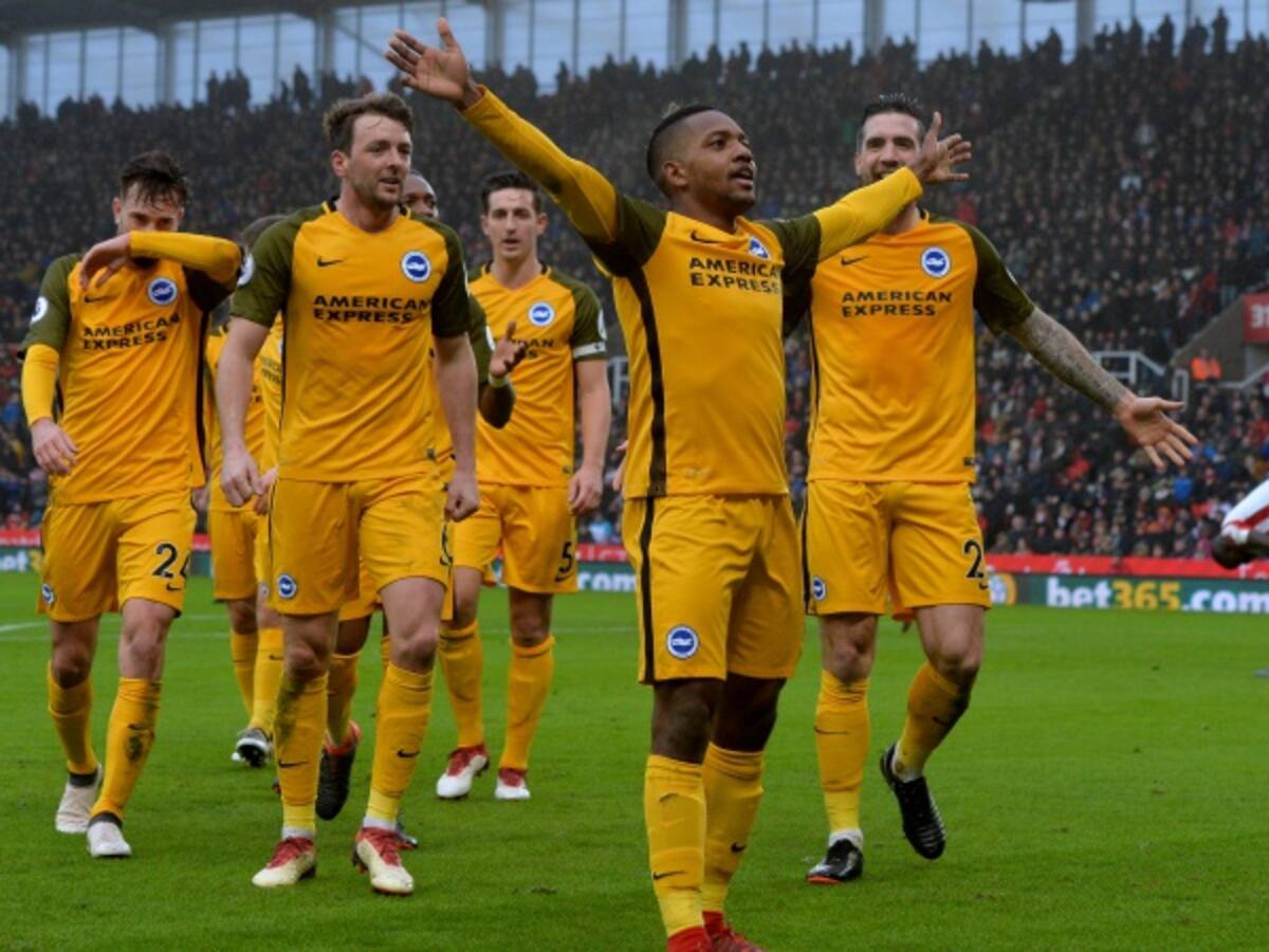 Golazo de Izquierdo para el empate del Brighton ante Stoke City