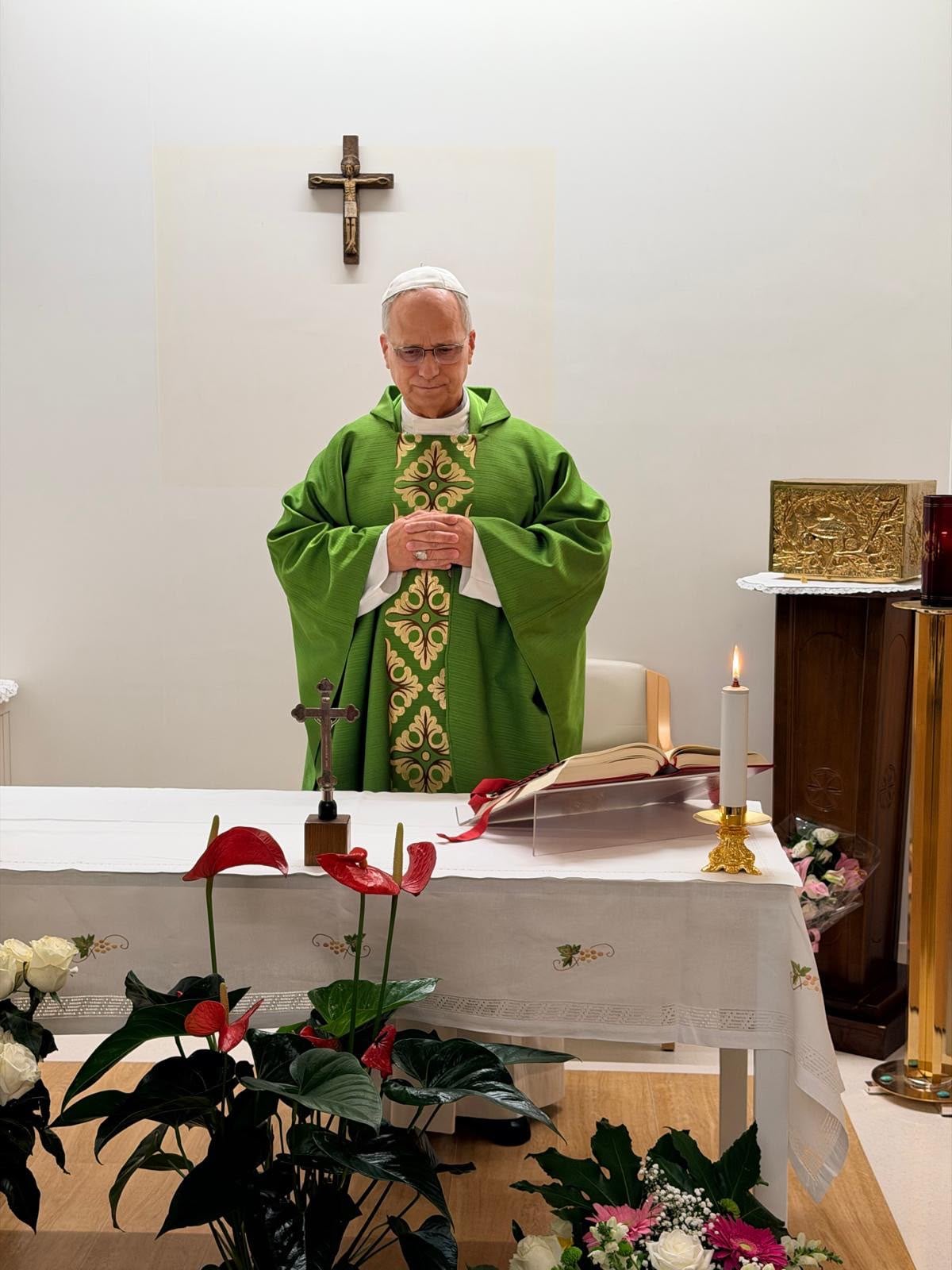 Primera imagen del papa León XIV tras su operación de pulmón. Foto: Vatican News