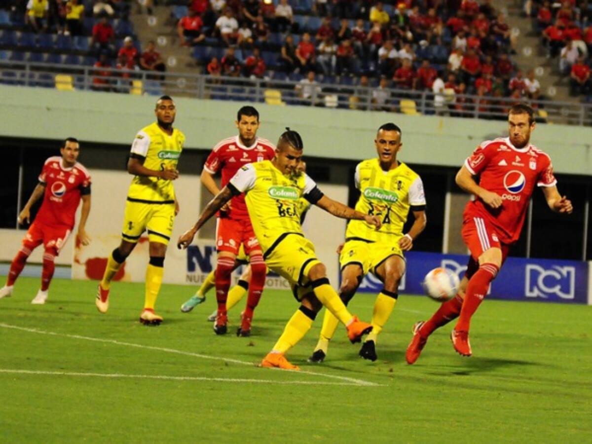 Con empate inició la era del 'Pecoso' Castro en el América