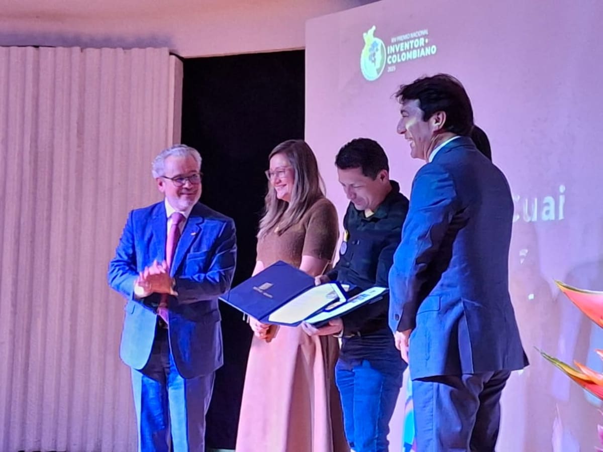 Huilense gana premio nacional e internacional de inventores
