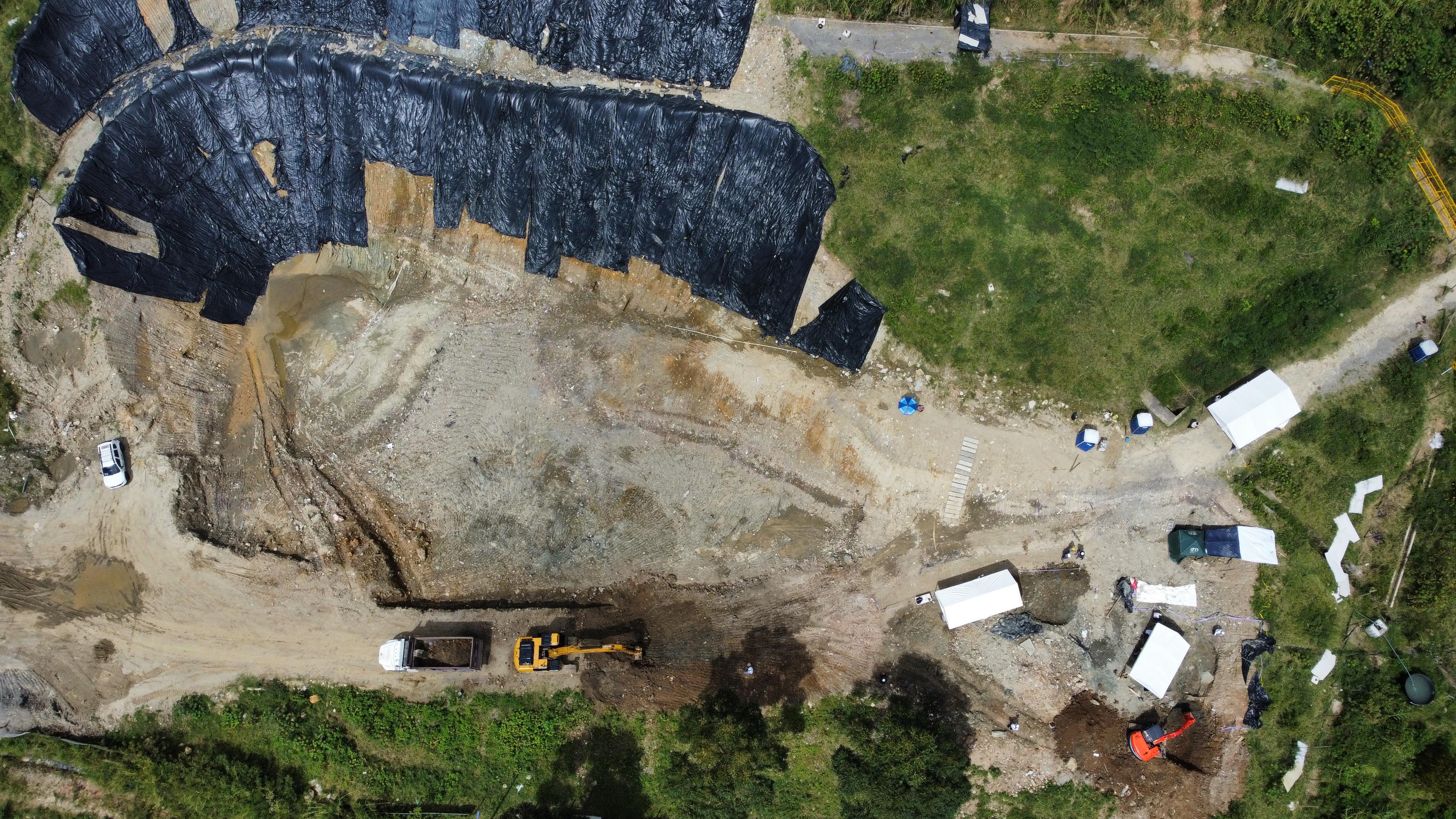 Nuevos hallazgos de restos óseos en La Escombrera de la Comuna 13 de Medellín. Foto: JEP.