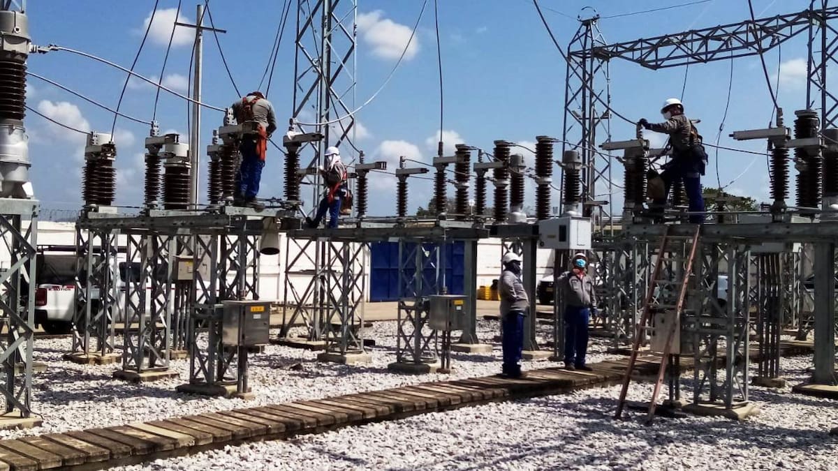 XM alerta riesgo de racionamientos en el Caribe mientras crecen protestas por apagones