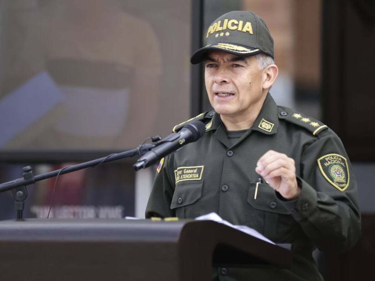 Policía: nueva denuncia contra el general Atehortúa carece de veracidad