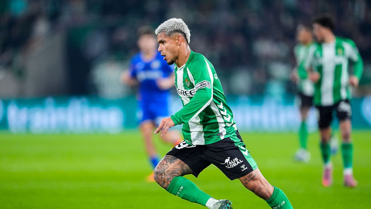 Video: Cucho Hernández cerró el año con gol y espectacular asistencia