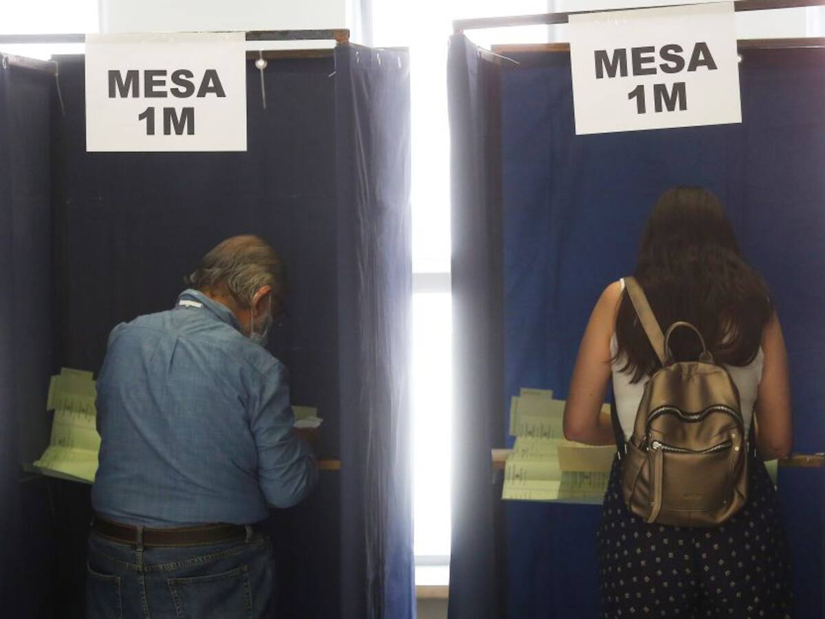 En Chile se llevan a cabo cruciales comicios presidenciales