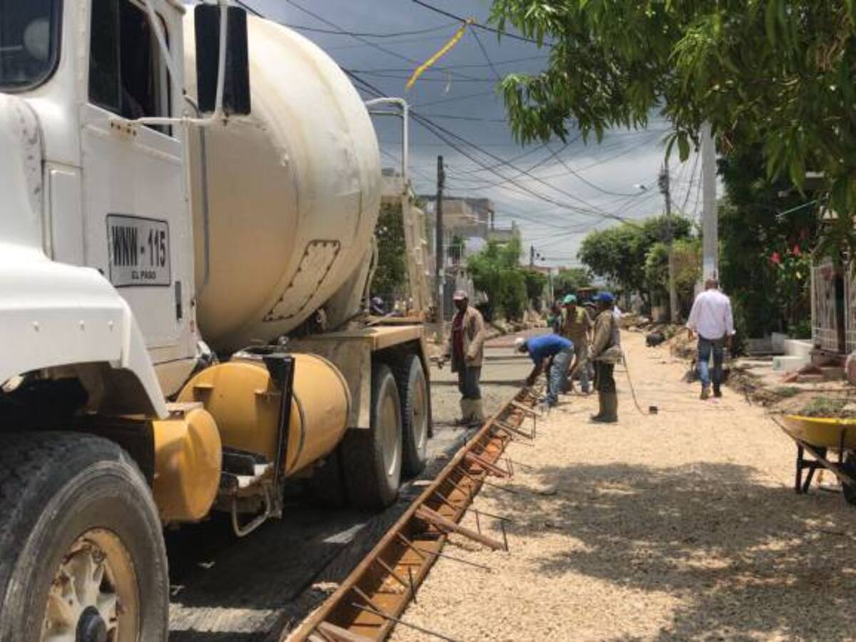EDURBE avanza en la pavimentación en el barrio San José de los Campanos