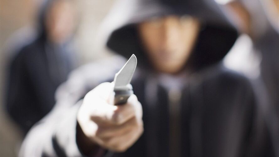 Detención preventiva para menor señalada de agredir con arma blanca a un taxista. Foto: Getty Images