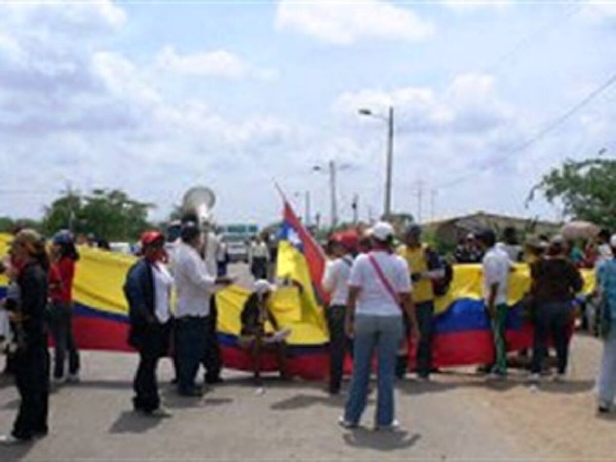 Comienzan problemas de desabastecimiento por paro cívico en Arauca