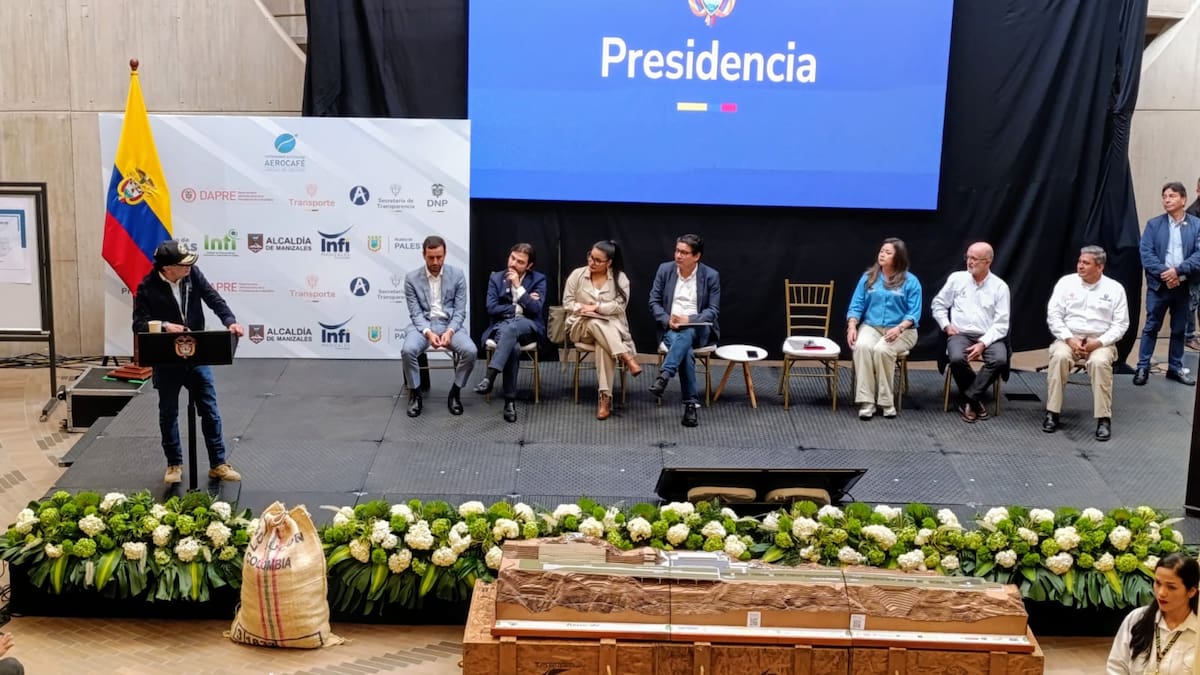 Presidente Gustavo Petro oficializa la apertura de la licitación del Aeropuerto del Café
