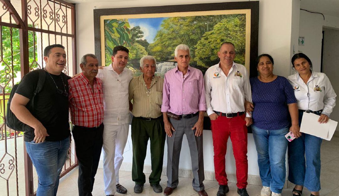 Banco Comunal ‘Huila Crece’ desarrollara actividades productivas en Juntas de Acción Comunales.