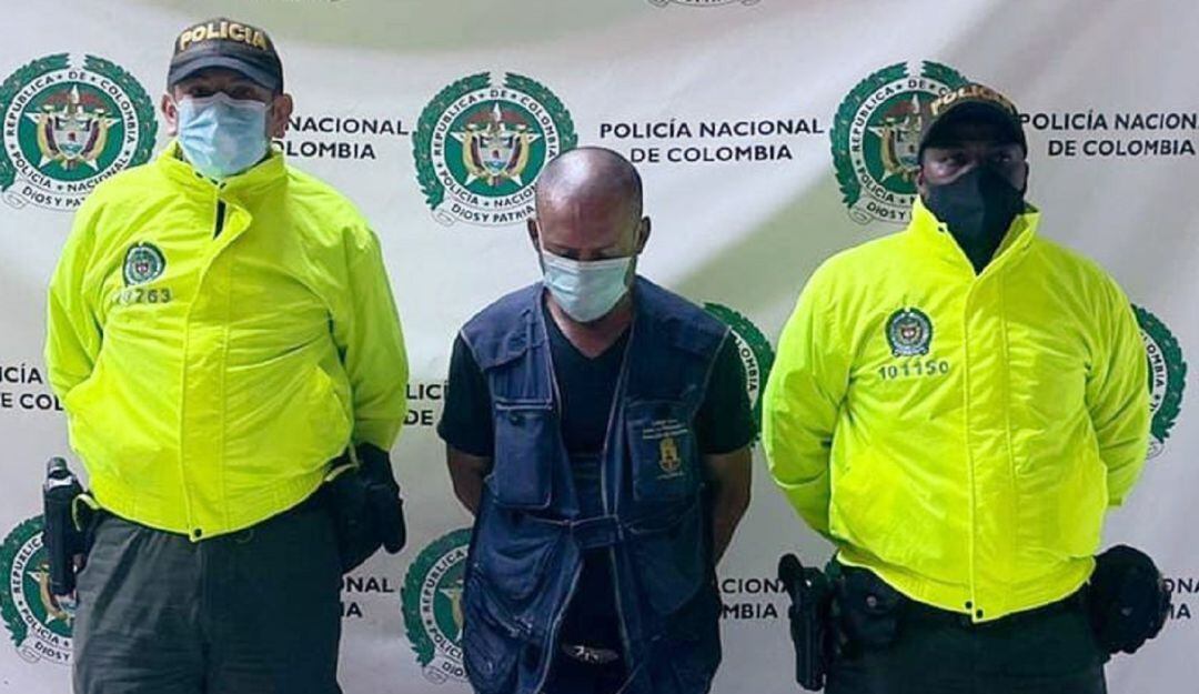 Este hombre habría intimidado a la menor en un parque de la ciudad, donde con amenazas de muerte en contra de ella y su familia.