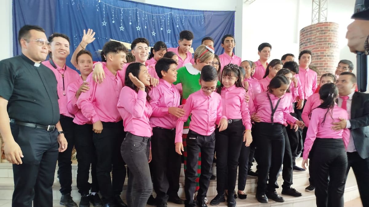 En la comuna ocho impulsan programas culturales y deportivos para jóvenes en Neiva