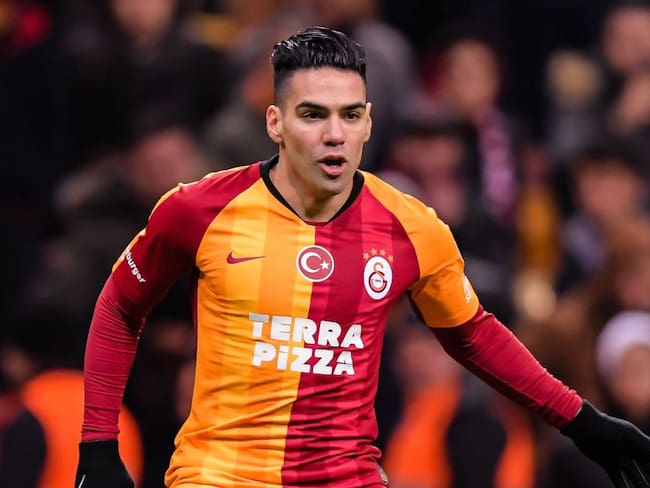 Técnico del Galatasaray abre la puerta a una posible salida de Falcao