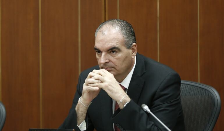 Aurelio Iragorri, ministro de Agricultura. 