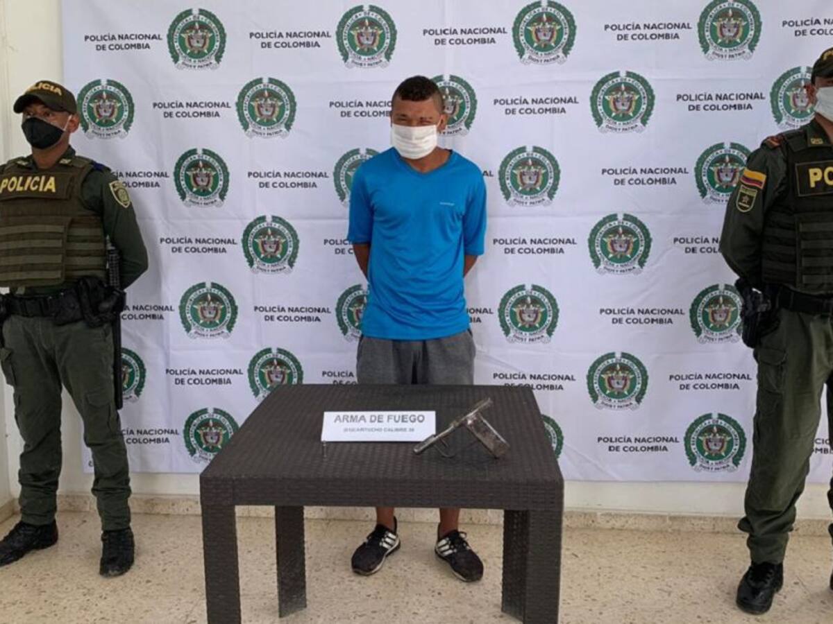 En Bolívar, capturan a hombre armado en la calle en pleno aislamiento