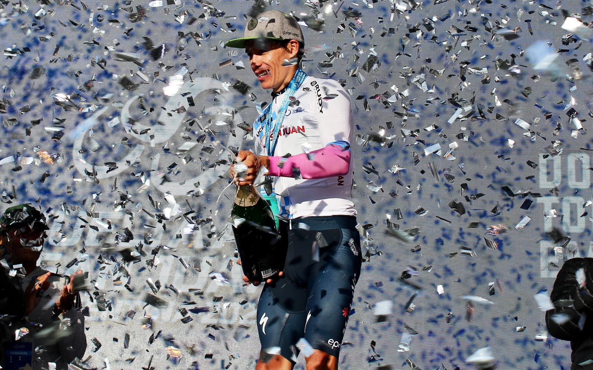 Miguel Ángel 'Supermán López, ciclista del Team Medellín / Foto: @team_medellin