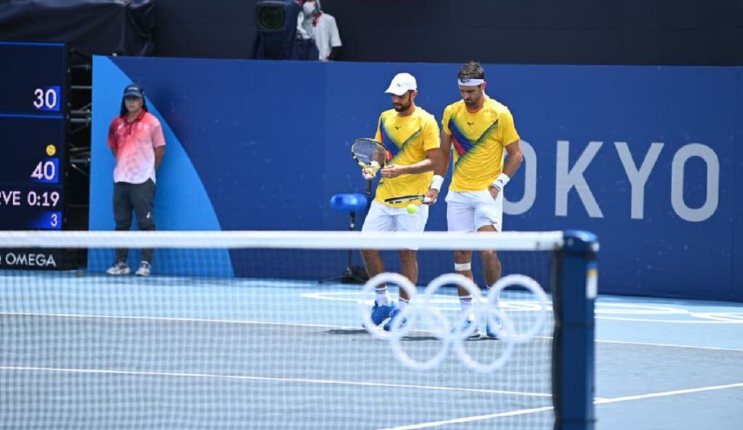 Cabal y Farah durante su juego por los cuartos de final de los Juegos Olímpicos.