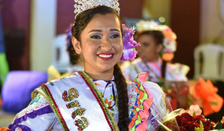 Nueva reina del folclor.