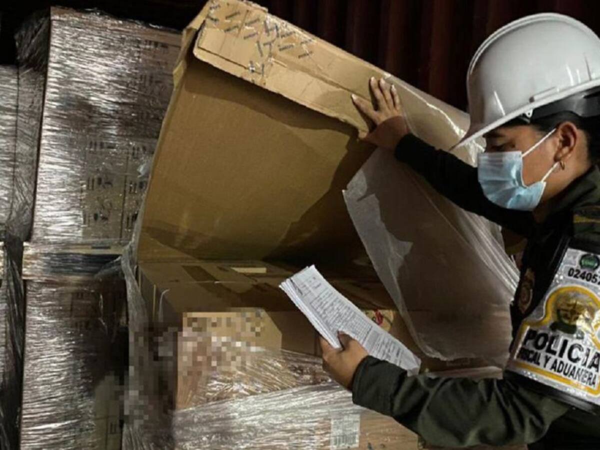 Policía aprehendió fuentes de alimentación de iluminación LED en Cartagena