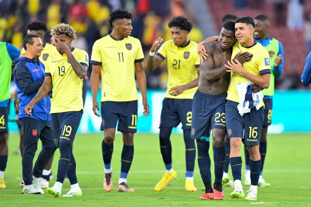 Ecuador celebrando la victoria ante Uruguay. (Photo by Rodrigo BUENDIA / AFP) (Photo by RODRIGO BUENDIA/AFP via Getty Images)