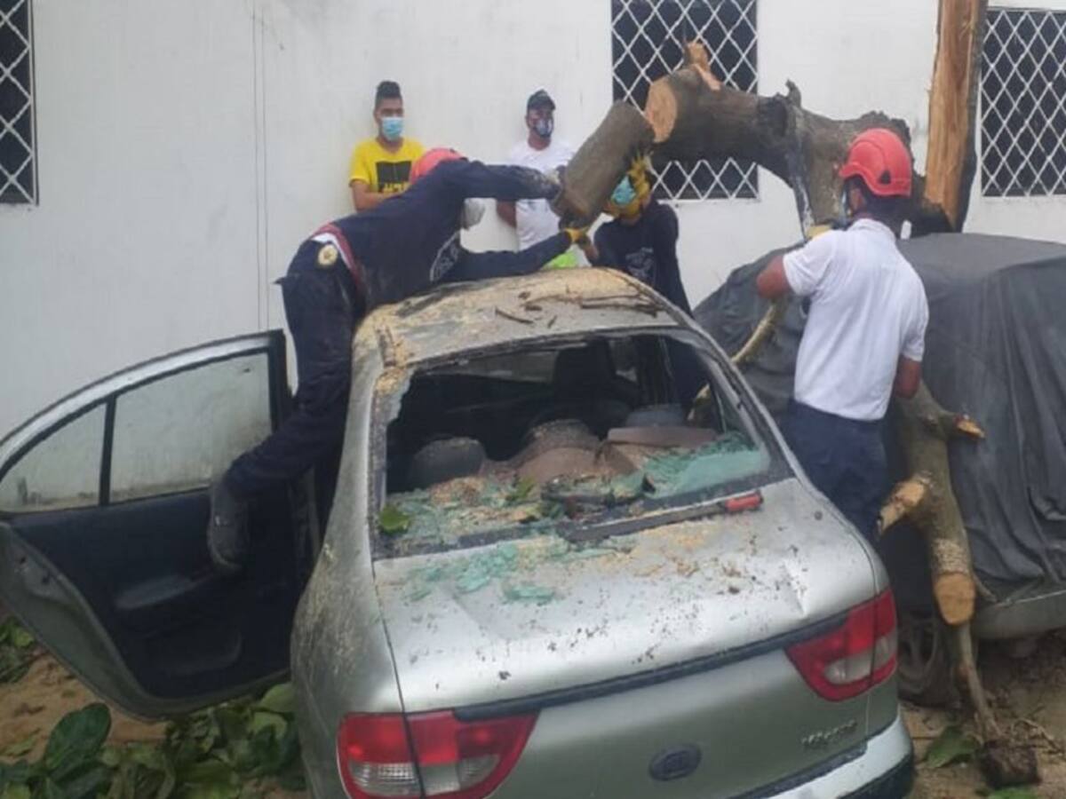 Más de 40 casas destechadas por vendaval en Soledad y Galapa