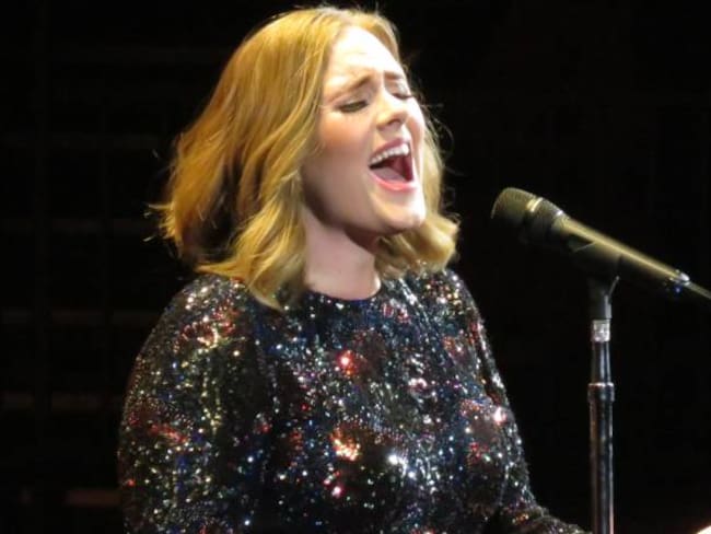 Adele por fin saca en plataformas vía streaming su álbum “25”
