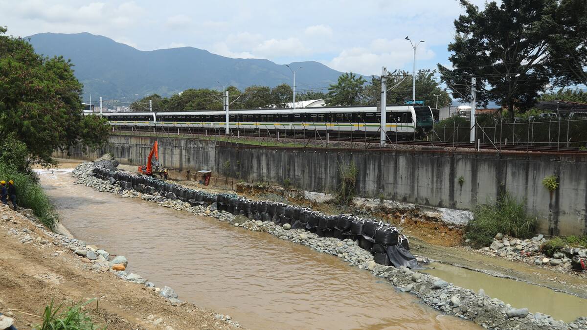Metro invierte $4.000 millones para reforzar un tramo crítico de la línea A