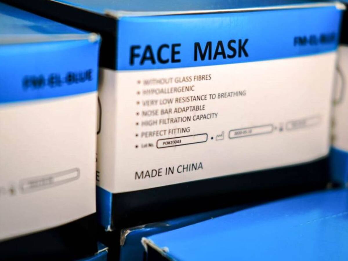 Cartagena recibe donación de tapabocas del gobierno de Qingdao, en China