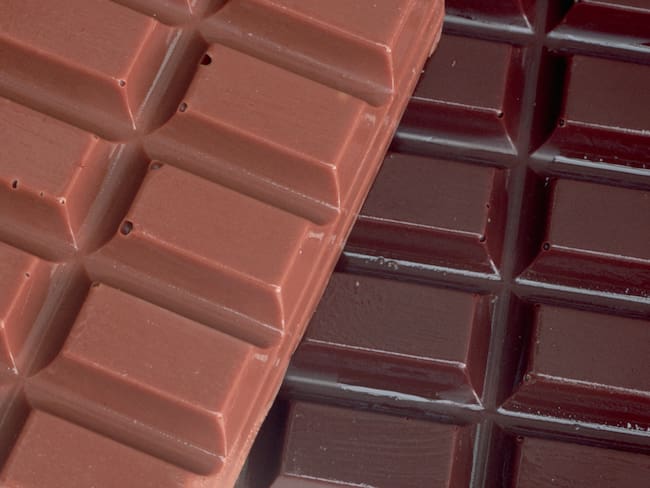 Comparación de dos tipos de chocolate (Foto vía Getty Images)