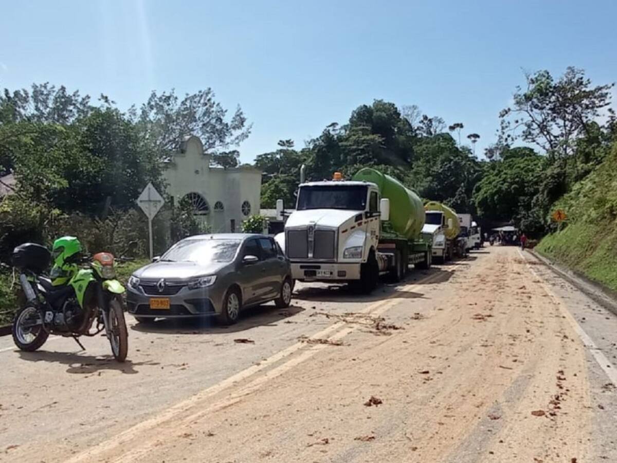 Con dos vías nacionales con restricciones avanza el plan éxodo en Antioquia