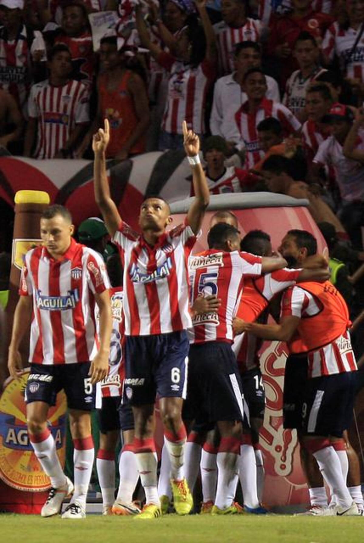 Con un gol de Edison Toloza, el conjunto 'tiburón' se fue adelante en la serie ante Atlético Nacional, que se definirá en el Atanasio Girardot.