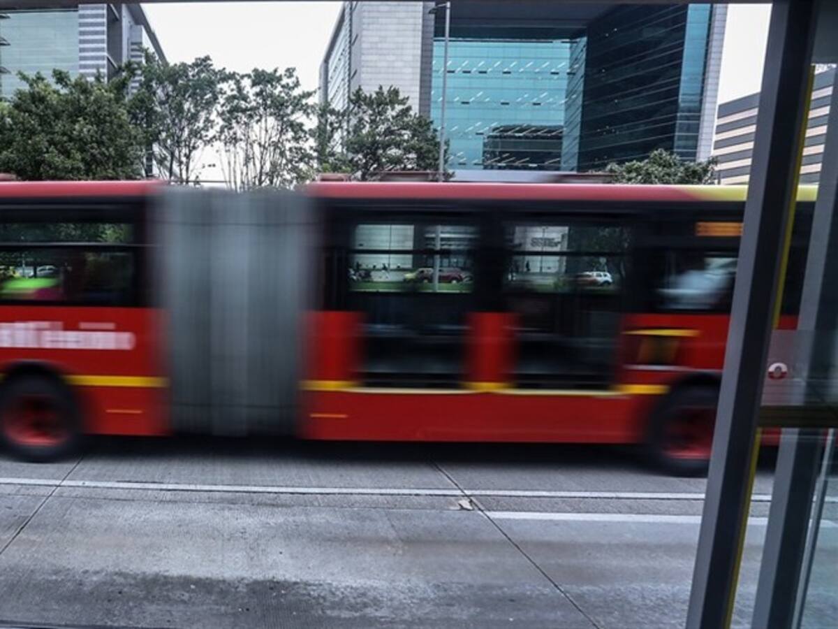Transmilenio por la calle 13 divide al Concejo de Bogotá