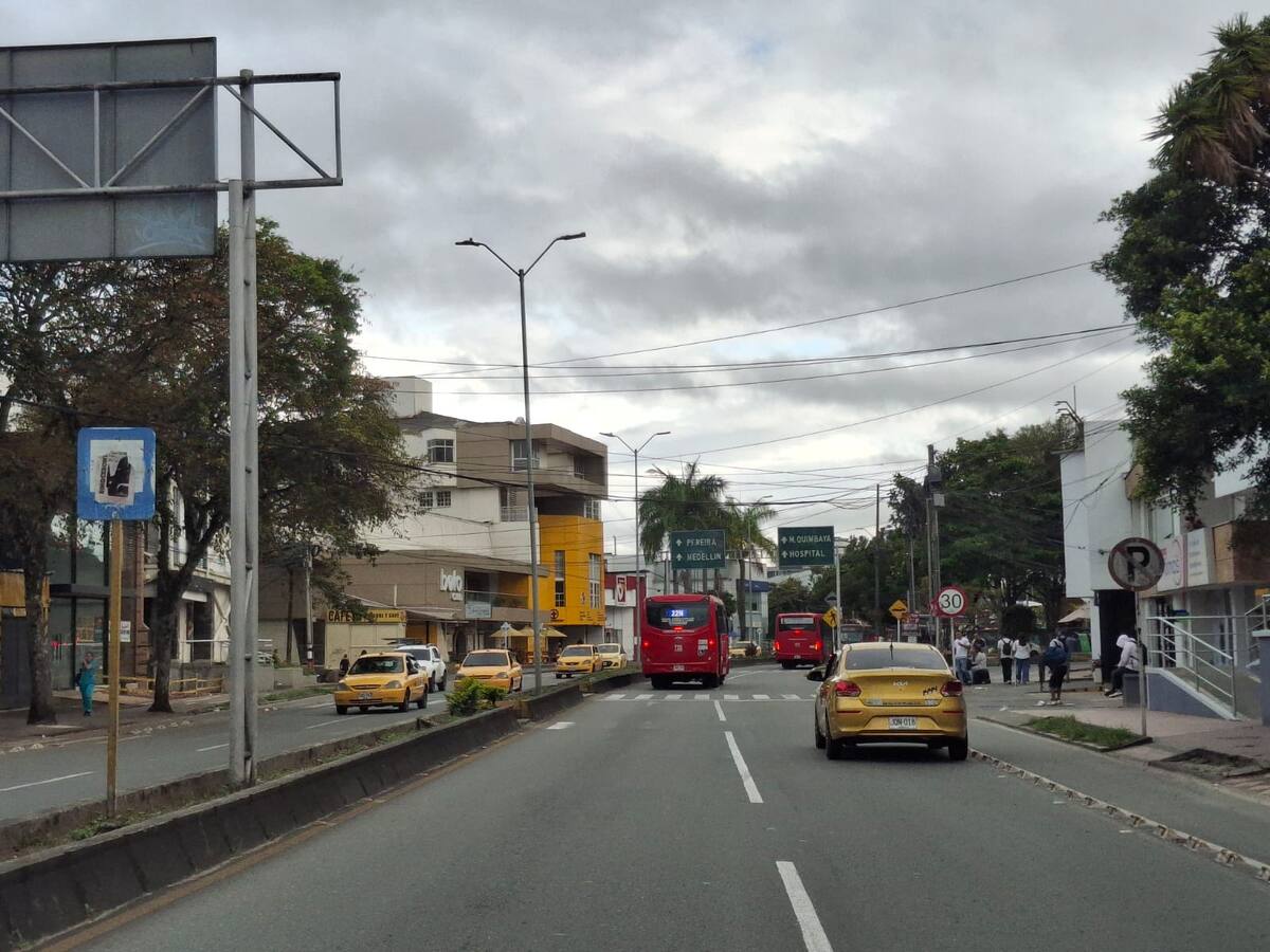 Incrementan las tarifas del servicio de taxi y bus en Armenia para este 2026