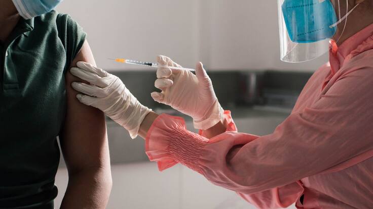 “Una sola dosis no es suficiente para protegerse de la variante Delta”