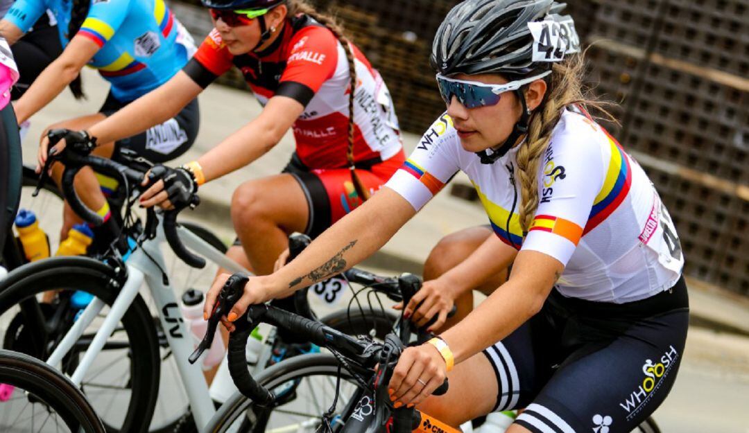 Llega a Santander la vuelta a Colombia femenina de ciclismo