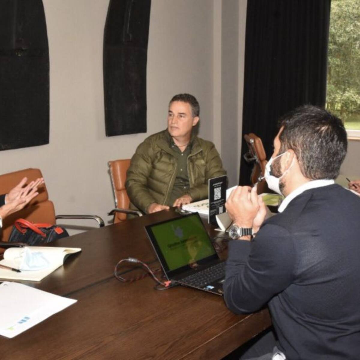 Instalan mesa sobre ampliación del aeropuerto José María Córdova