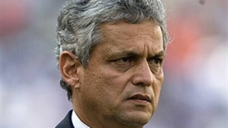 El técnico de Ecuador Reinaldo Rueda aseguró que se cometieron errores ante Paraguay