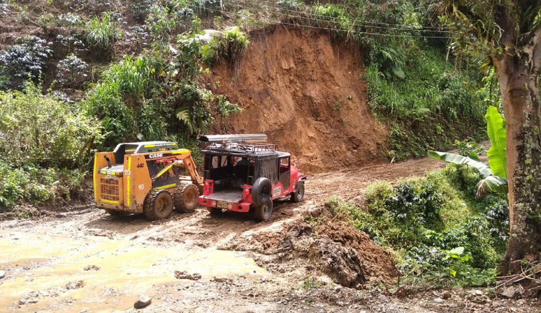 Vereda Cai trabajos en zona afectada por deslizamientos 