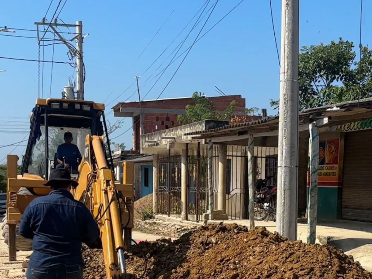 En Clemencia- Bolívar iniciaron obras de saneamiento básico en cuatro barrios y calle Las Charquitas
