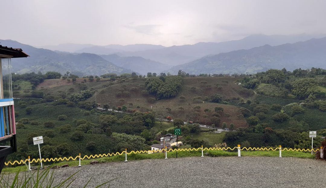 Hermosos paisajes de las montañas del Quindío