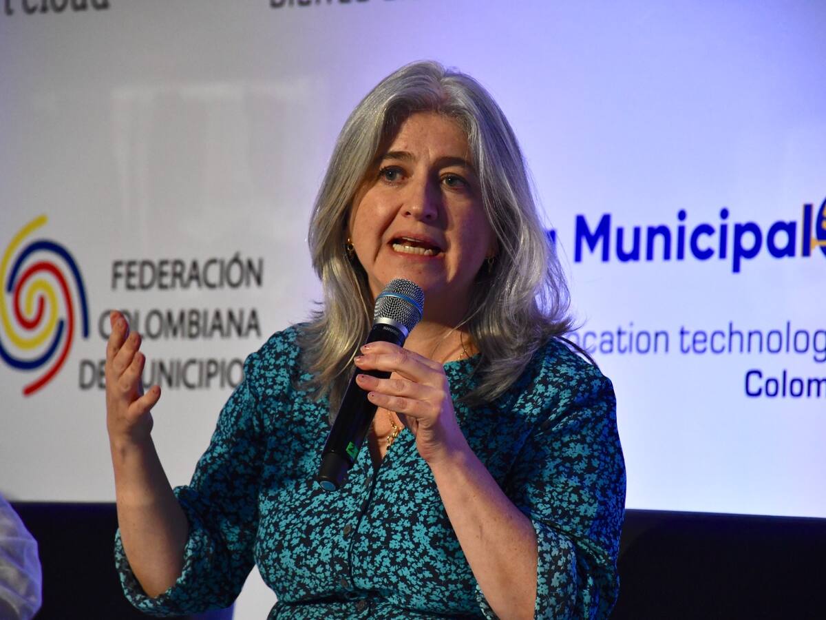 En Cartagena Minvivienda presentó objetivos de programa “Cambia Mi Casa”