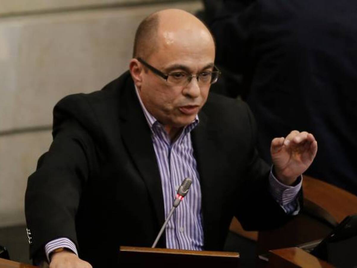"Que acá se van a resarcir los derechos de las víctimas, están errados": Voces de Paz