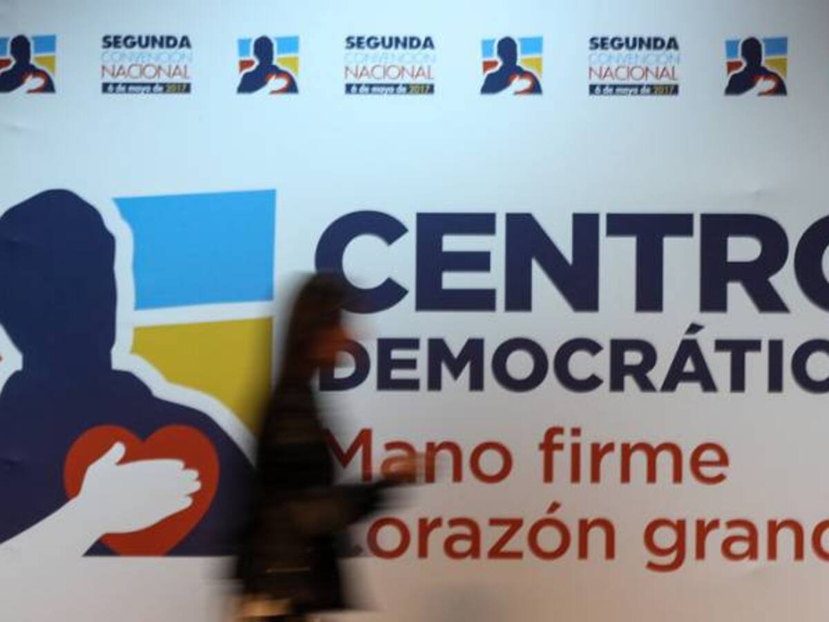 Molestias en el Uribismo por candidatos cuestionados en la lista de Bogotá