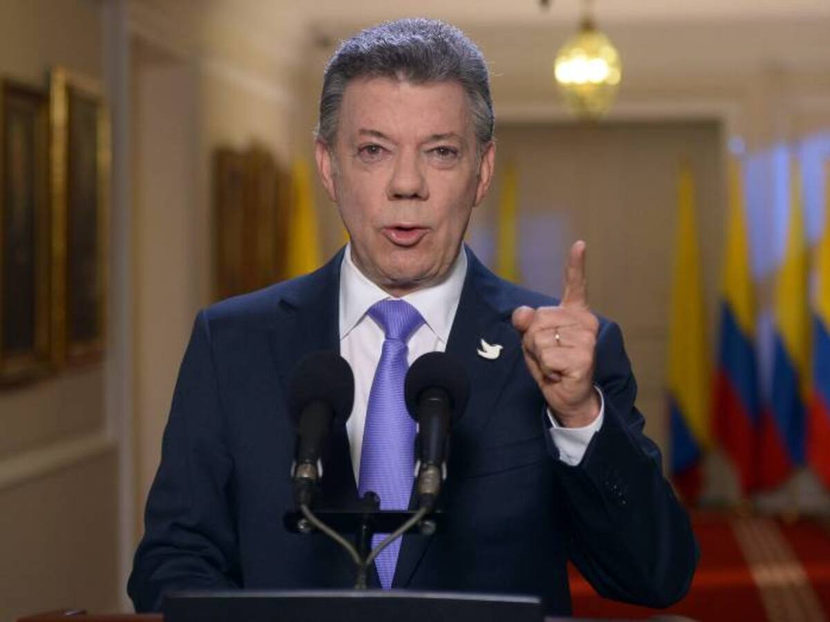 Hasta el día que se murió Chávez nos respetamos las diferencias: Santos