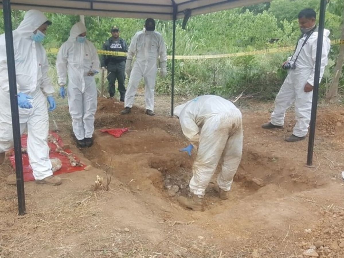 Fiscalía exhumó cuerpos en la zona de frontera